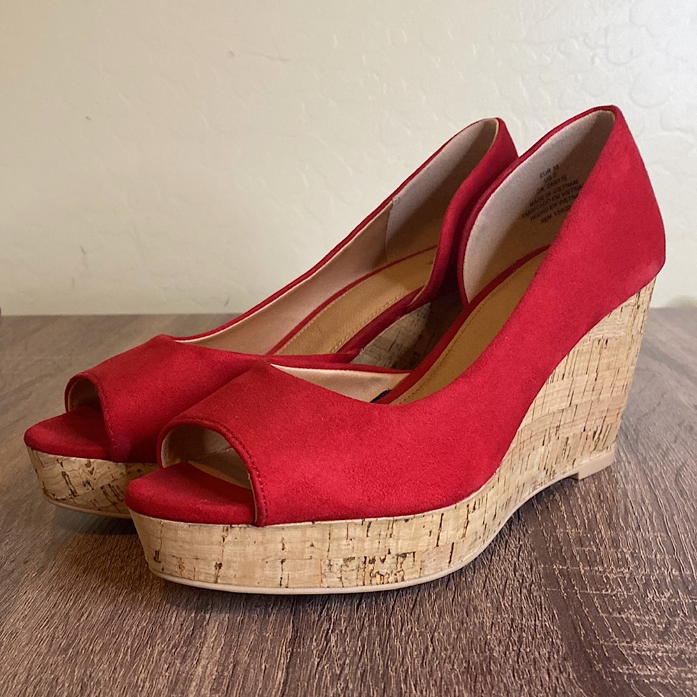 NWOT H&M Red Peep Toe Wedges Size 7